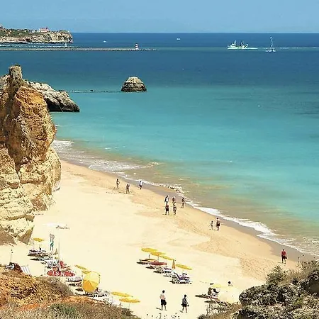 Praia Mar Da Rocha 公寓